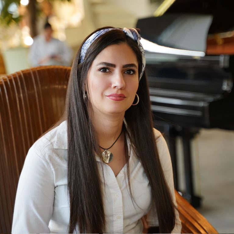 مهین اسدی